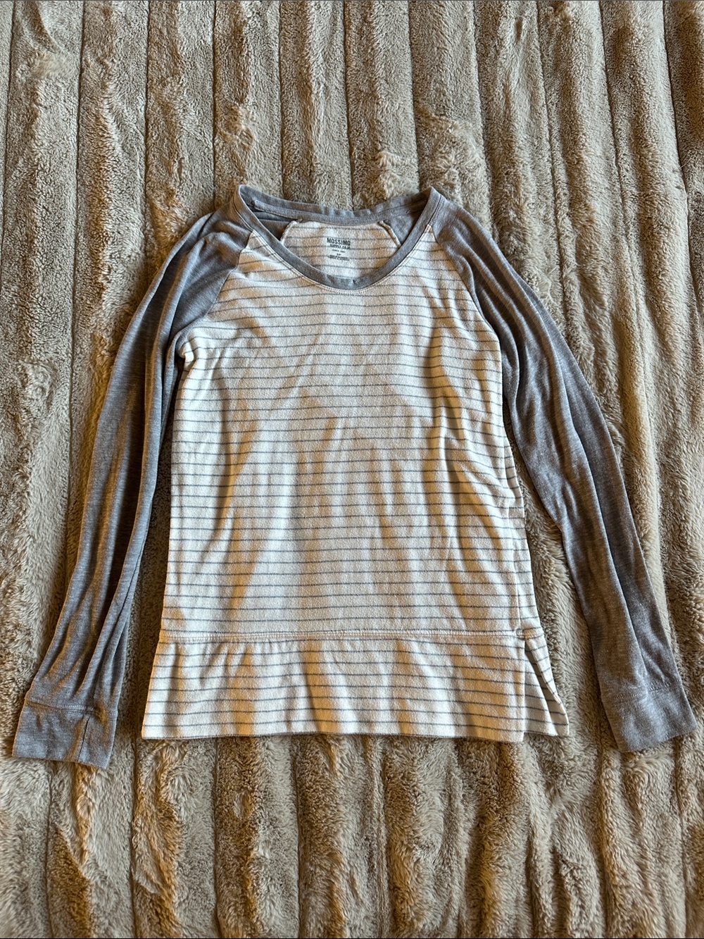 Mossimo Supply Co. White and Gray Striped Raglan Long Sleeve Tee